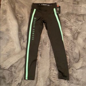 Under Armour compression leggings